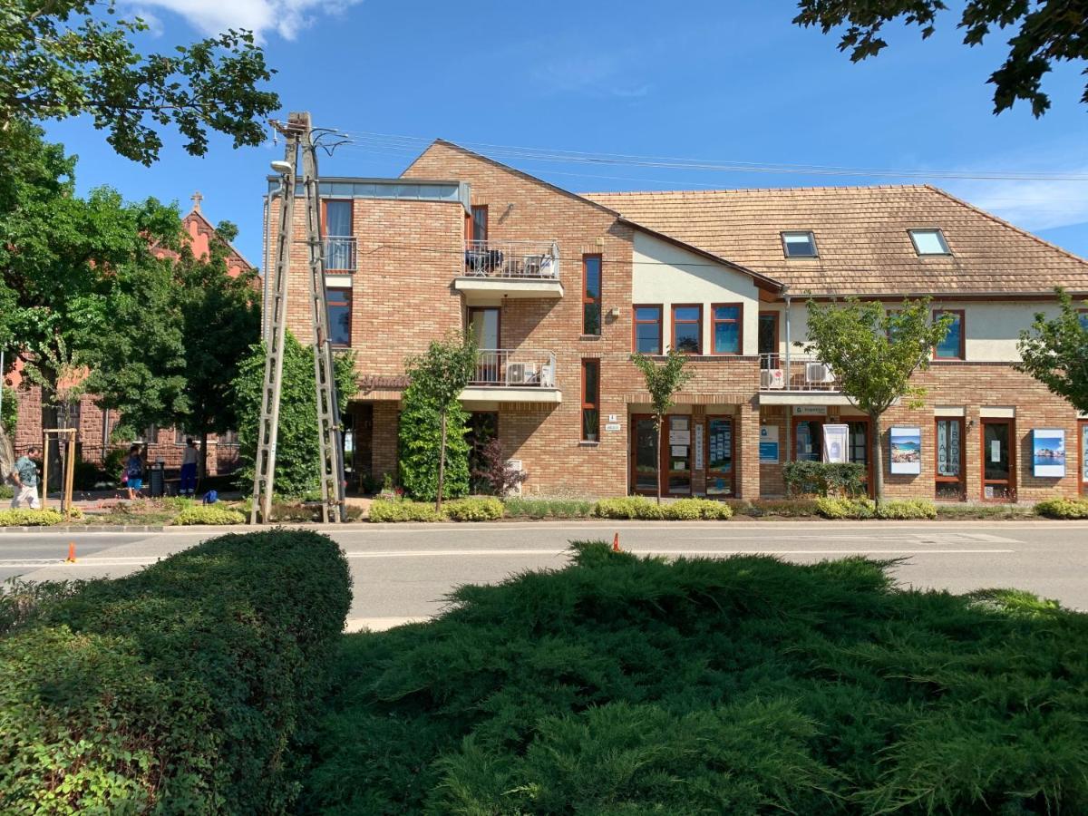 Apartamento Robinson Szigete Balatonfüred Exterior foto